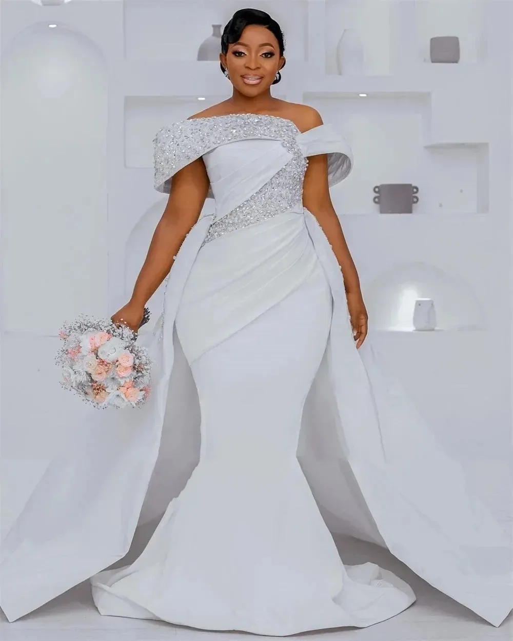 

Sparkly Long Mermaid Wedding Dresses Detachable Train For Black Girl Off The Shoulder Beads Crystal Bridal Bride Gowns Vestidos