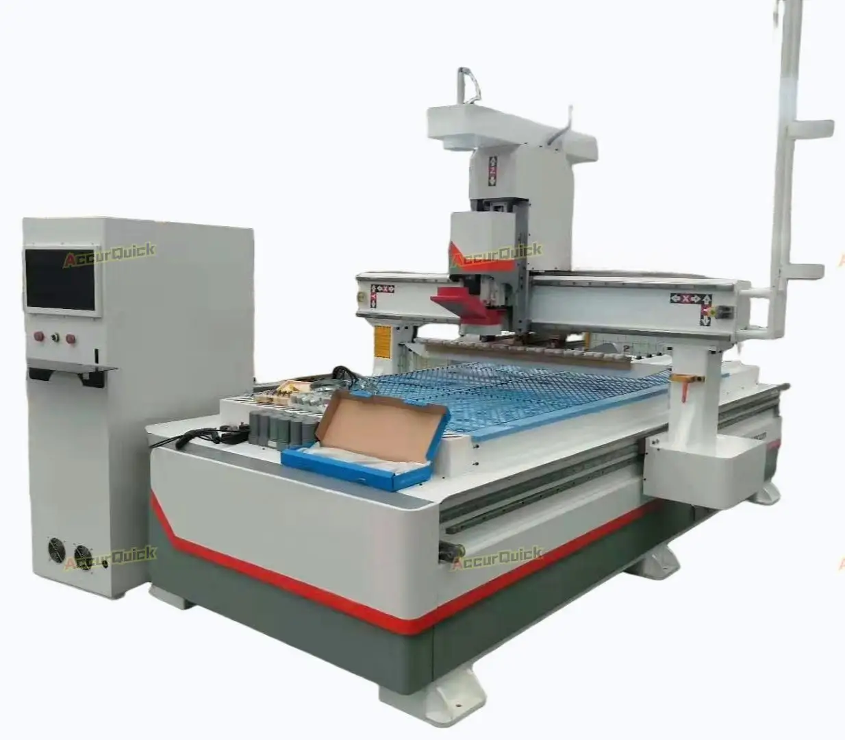 China ATC 1325 Woodworking Cutting CNC Router with Tool Changer Spinde for Furniture