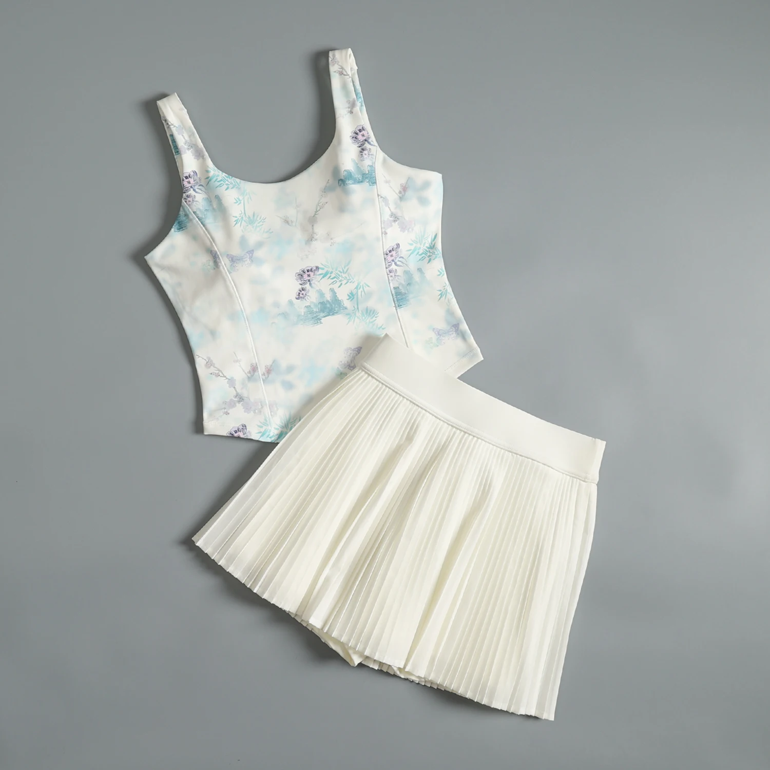 

Женский фитнес-костюм, летний тонкий тонкий тренировочный жилет для йоги, короткая юбка с защитой от воздействия, быстросохнущая спортивная одежда для бадминтона