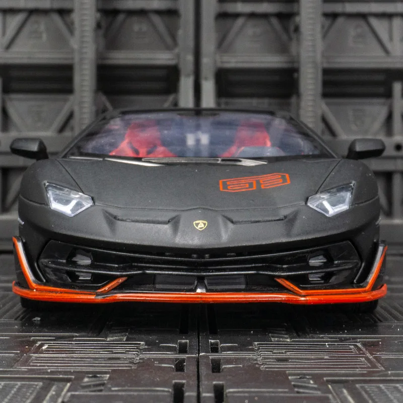 Lamborghini-coche de carreras de aleación SVJ 63, juguete de Metal fundido a presión, modelo de coche de colección, sonido y luz, regalos para niños, 1:24