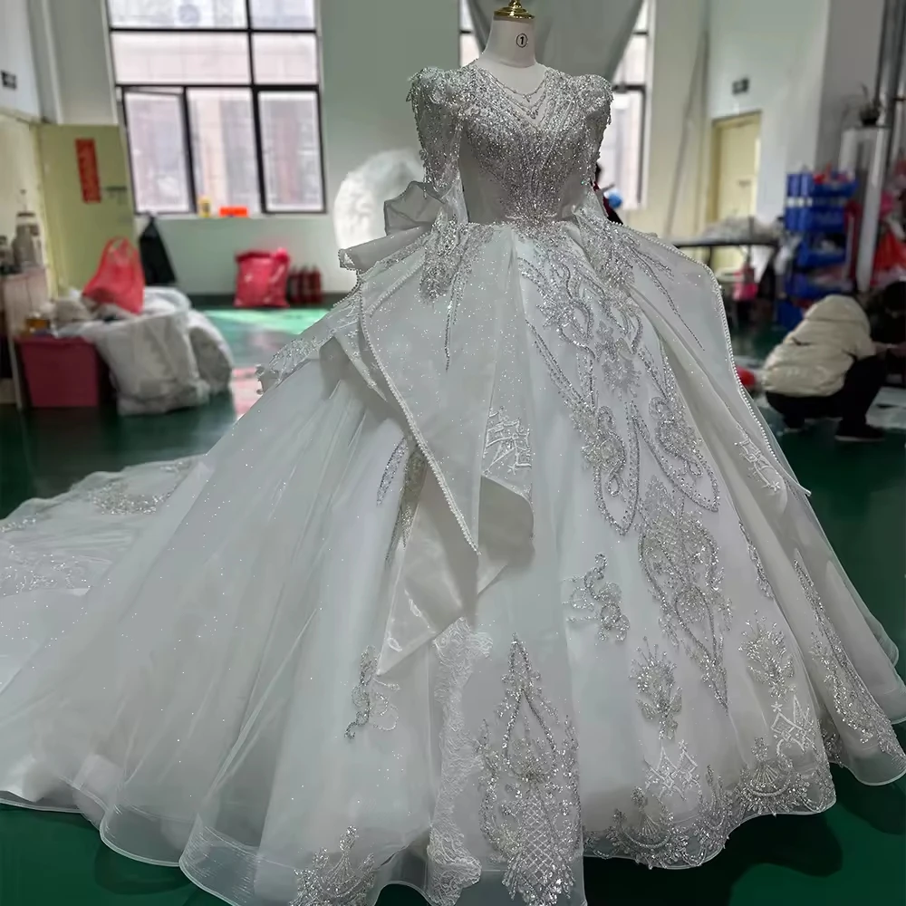 Abito da sposa civile con scollo a V, maniche lunghe, con lacci sul retro, ricamo personalizzato, perline, abito da sposa con paillettes di cristallo