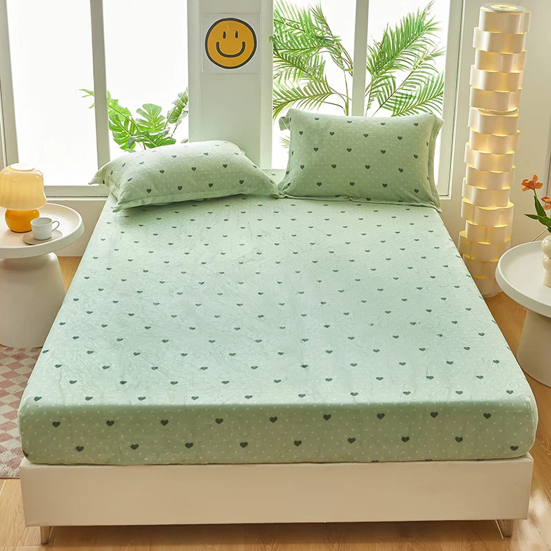 Love Pattern Milk Velvet Fitted Sheet Set Shaggy Soft Thick Fitted Bottom Sheets Fuzzy Comfortable Sage Green Mattress Protector