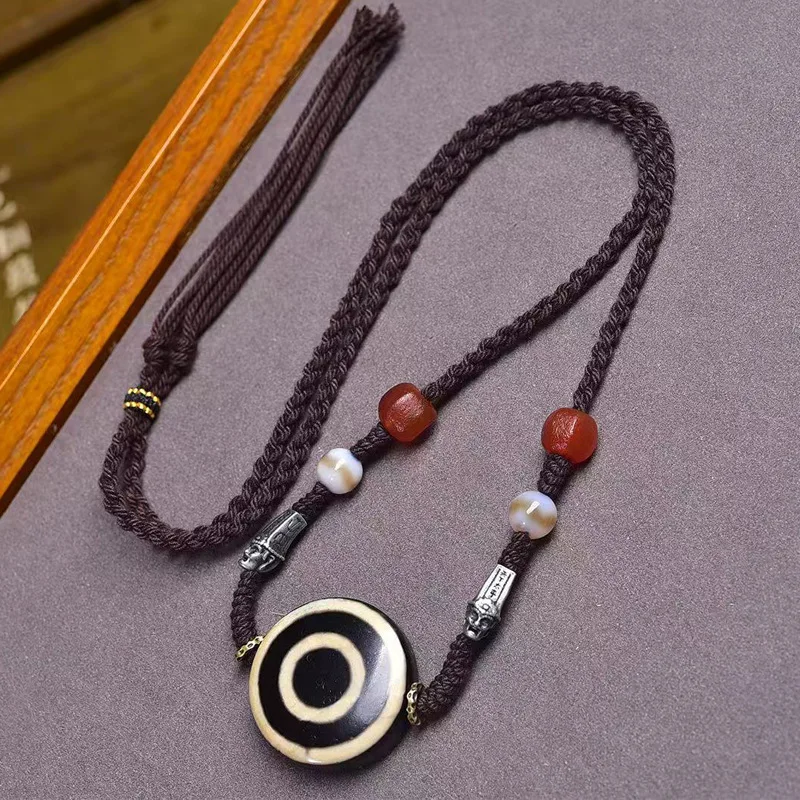 Eye Pendant Neck Ha…