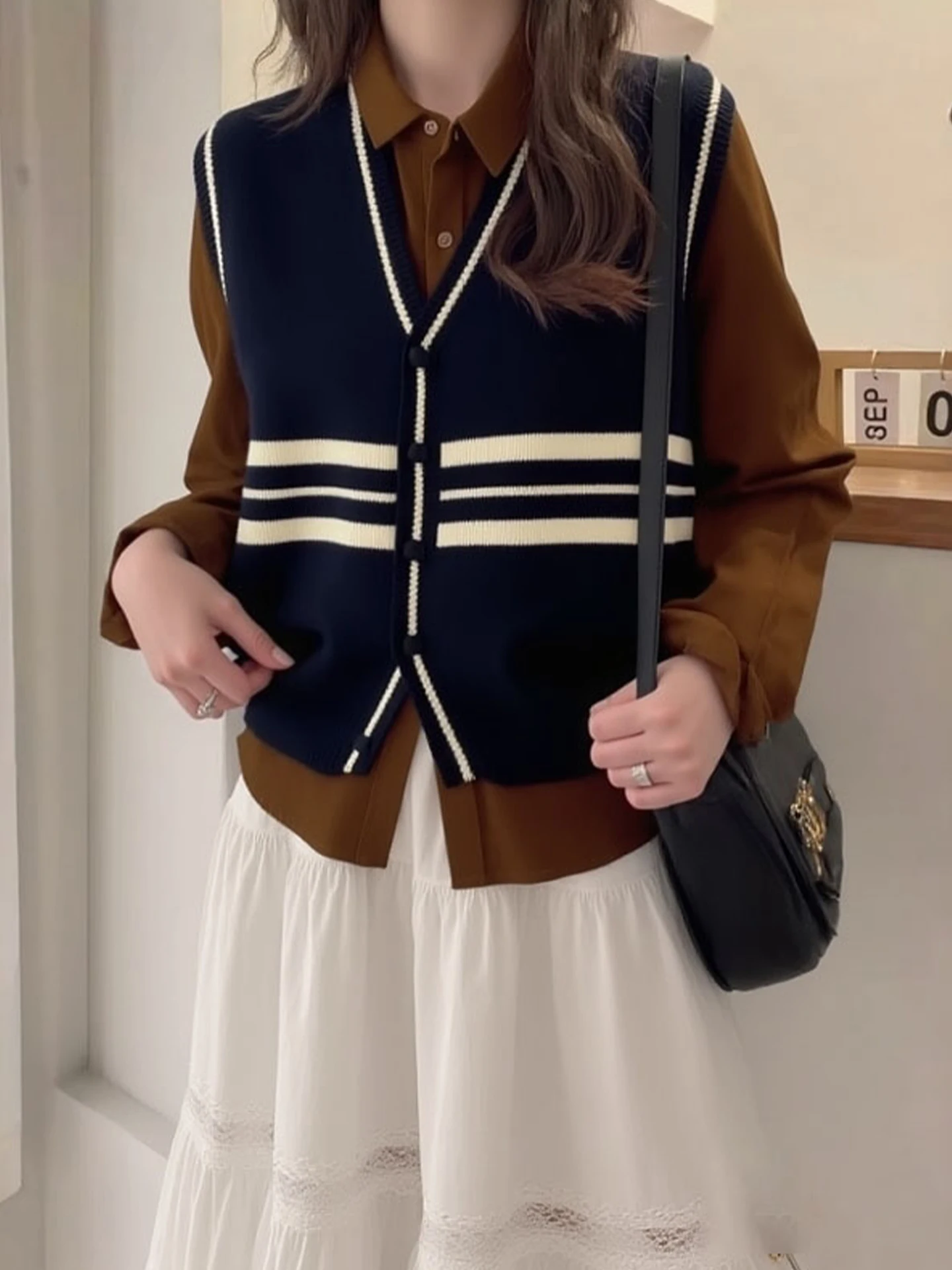 

Корейский жилет Sle V-Ne, осень 2023, свободный слив, простой вязаный жакет, многослойная майка без рукавов Fabionable