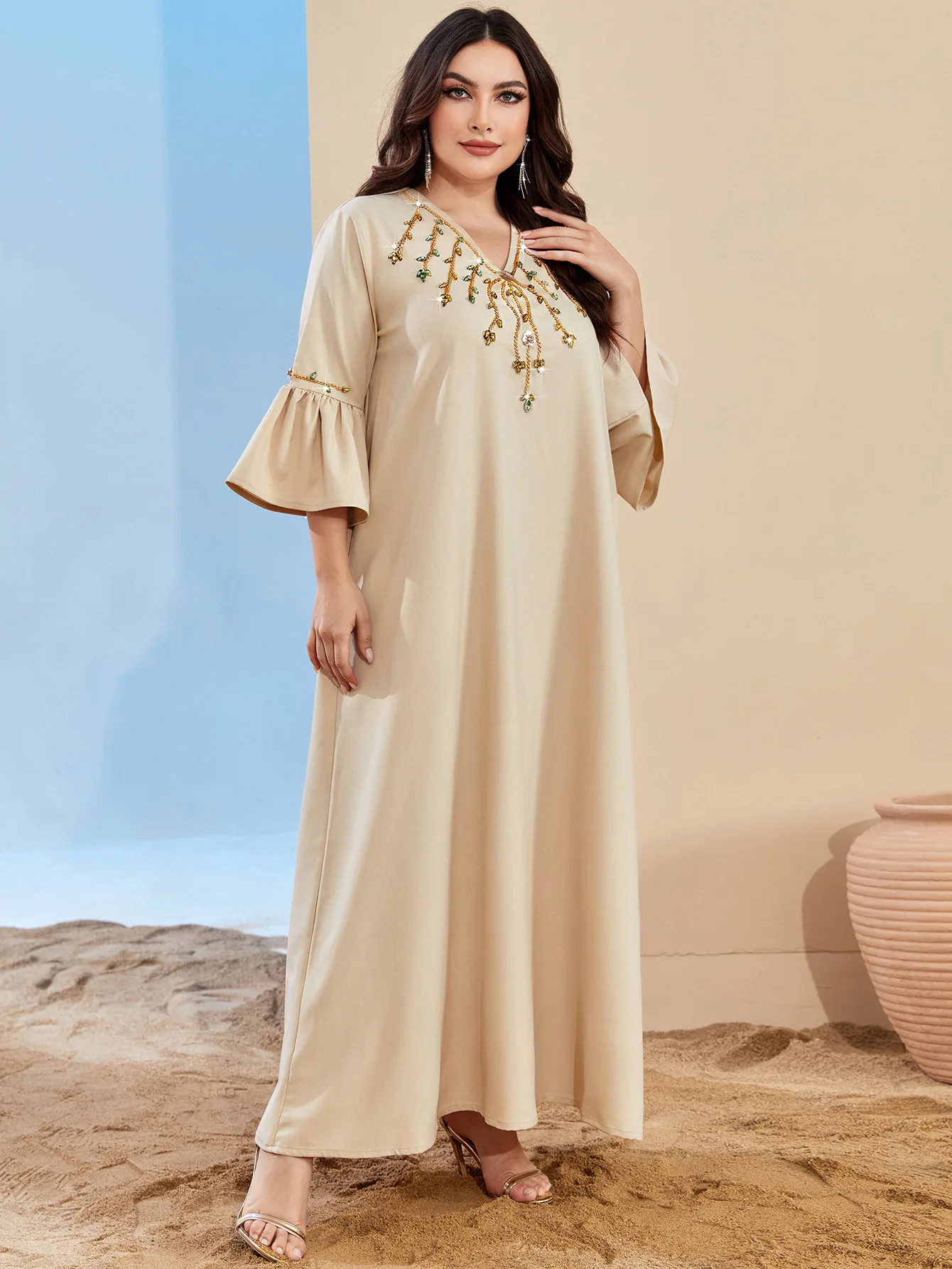 Muslim Woman Dress V-Neck Floral Embroidery Rhinestone Flare Sleeve Elegant Casual Loose Party Robe Dresses For Prom