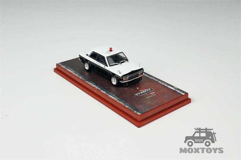 Tarmac Works 1:64 Datsun 510 Police Car Diecast Model Car