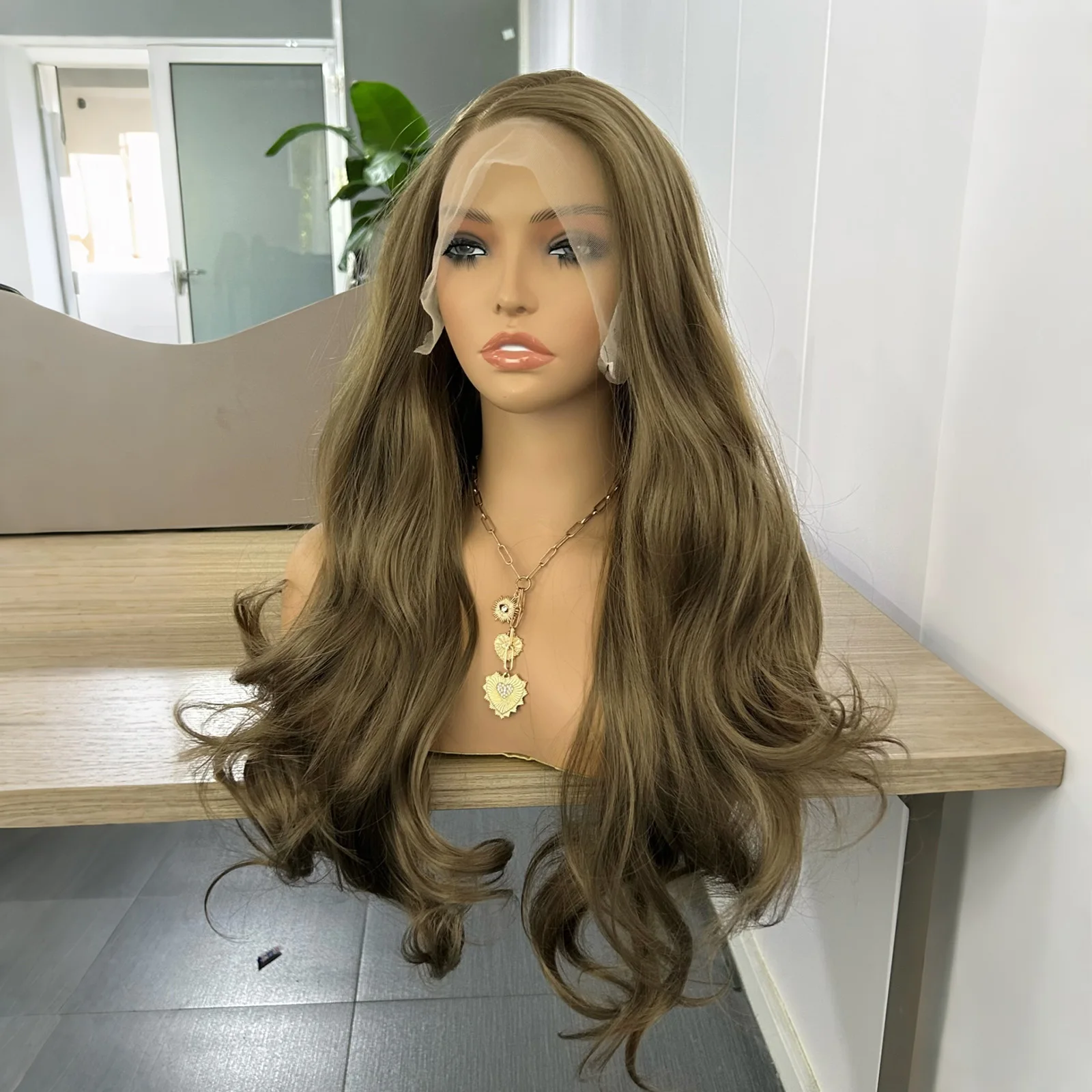 Light Brown Wig Long Curly Wavy Layered Synthetic Hair Side Part Green Body Wave Natural Hairline 13X4 Lace Front Cosplay Party