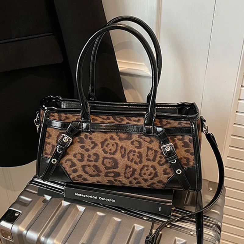 

Luxury Leopard Print Shoulder Bag For Women Y2k Trend Female Crossbody Bag Lady Handbag Belt Buckle Purses Retro Tote Bag Bolso