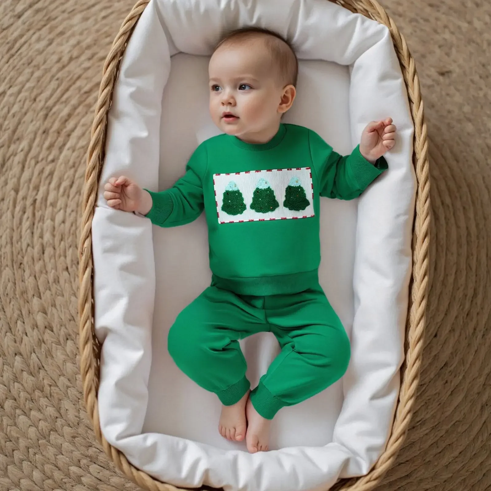 

Christmas Baby Clothes Embroidered Christmas Tree Long Sleeve Sweatshirt & Sweatpants Two-piece Set