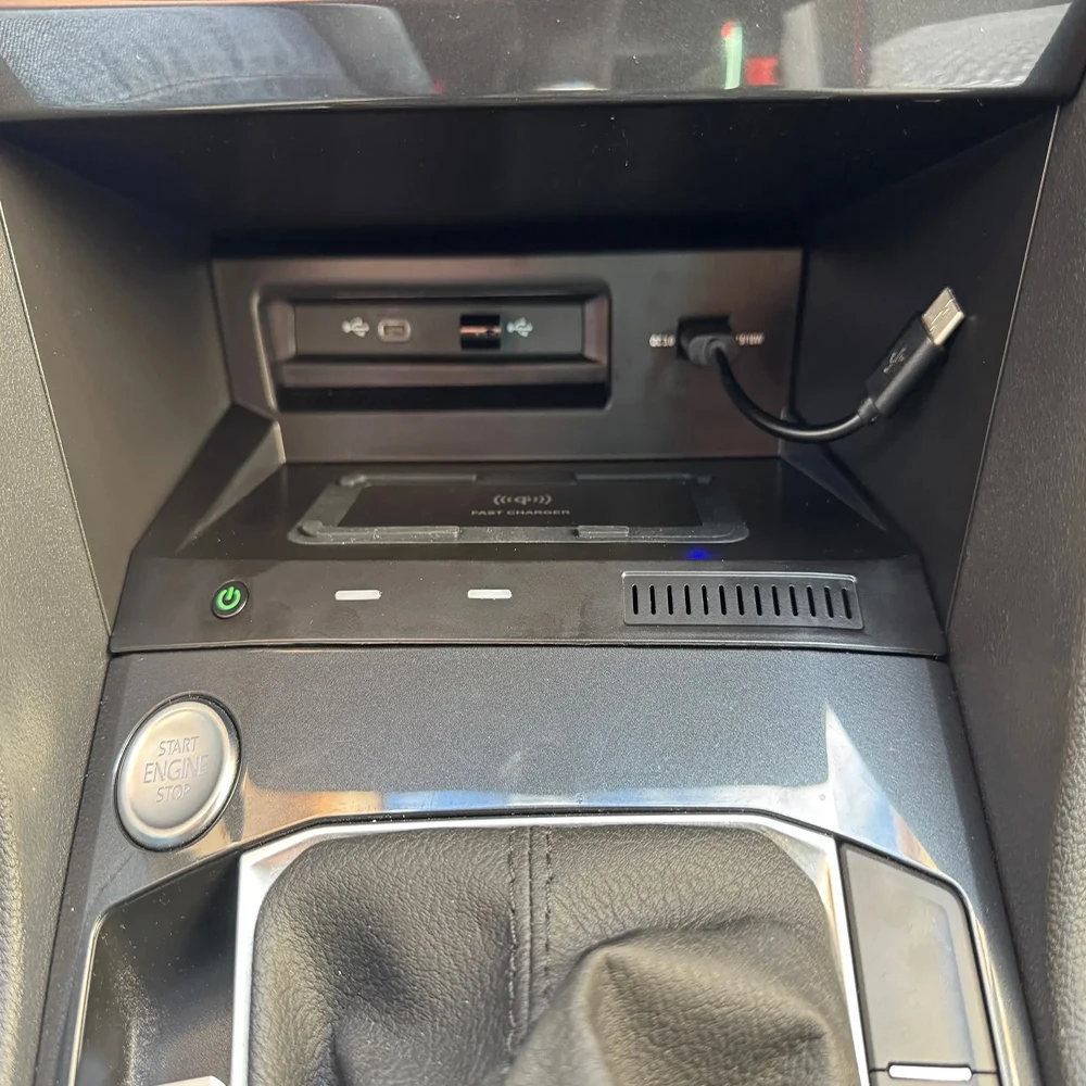 

Car Phone Holder Wireless Charger For Volkswagen Tiguan MK2 2017-2022 Mobile Charging Fast Charge Plug and Play Accessories