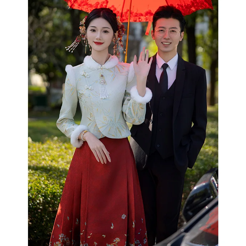 

Платье в стиле Ханьфу «Лошадиная морда» (Xiuhe Hanfu) 2026: Новинка, праздничный наряд, свадебное платье, традиционное китайское платье для помолвки