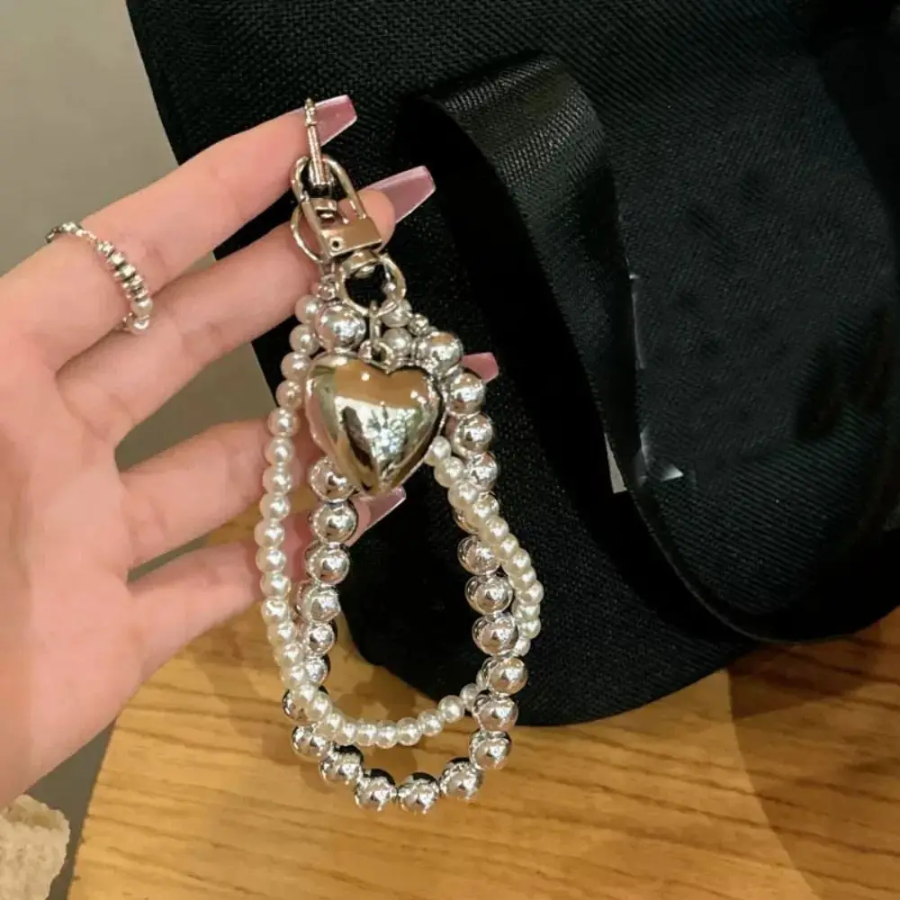 

Trendy Love Heart Pearl Beaded Phone Strap Luxury Fashion Anti-Lost Phone Chain Phone Charm Chain Phone Accessories