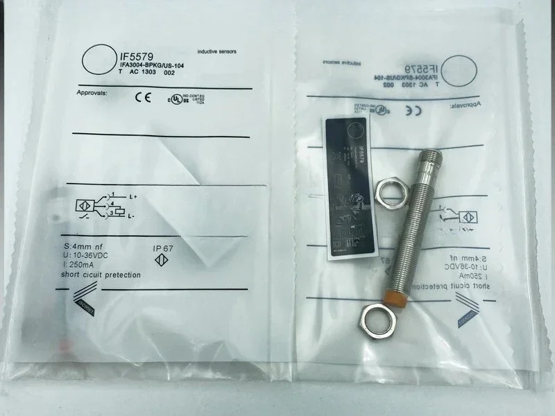 Proximity Switch IF5579 Plug-in PNP Normally Open Inductive High Frequency Sensor