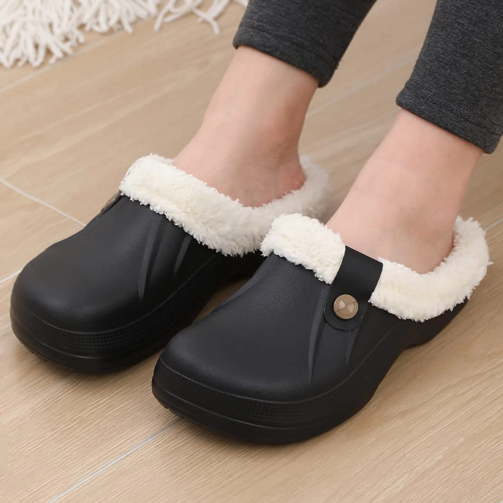 

Comwarm Fur Lined Clogs For Women Men Winter Warm Slippers Garden Shoes Waterproof Plush Slippers Couples Home Eva Fuzzy Shoes