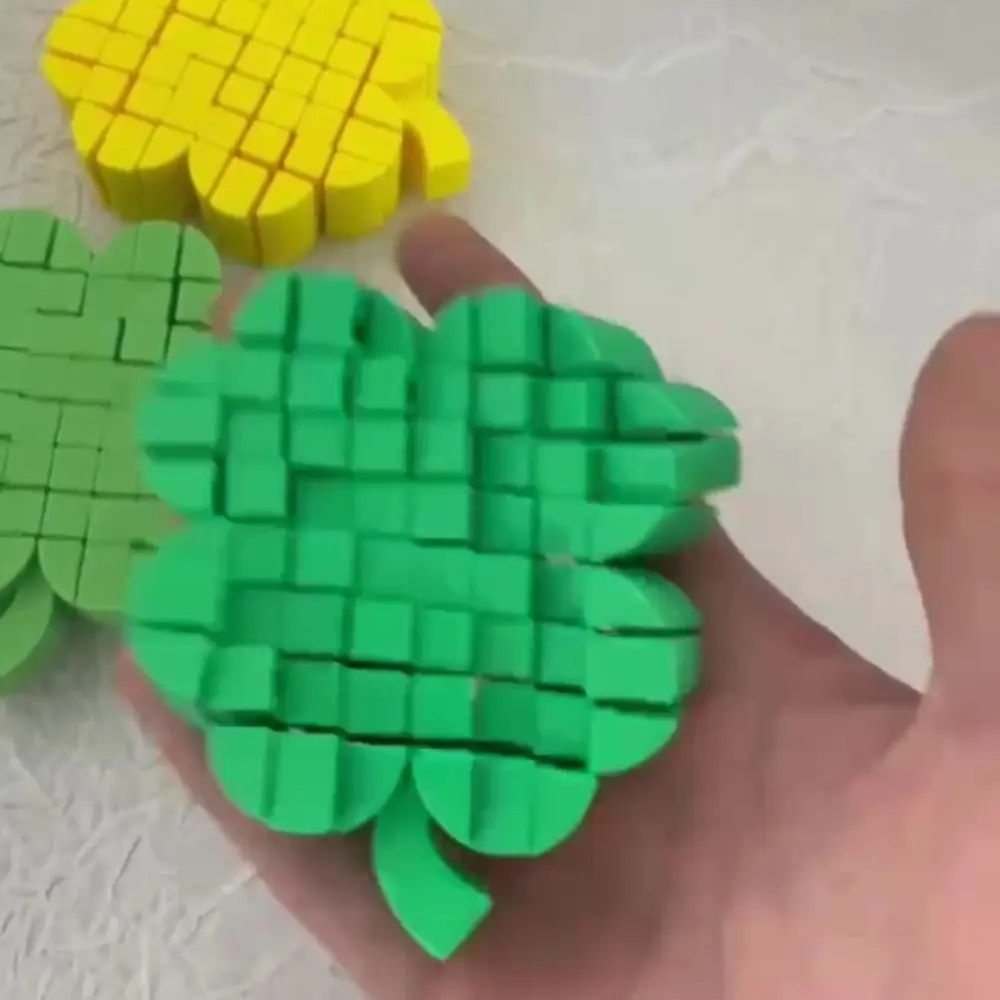 

Pixel 3D Printed Four Leaf Clover Multi-jointed Active Four Leaf Clover Toys Flexible Colorful 3D Articulated Leaf Toys Kid Gift