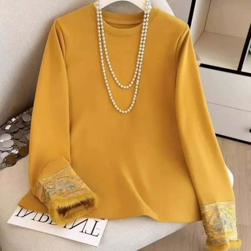 Chinese Style Splicing Embroidery Plush T Shirt Women Spring Autumn Loose O-neck Warmful Female Shirt Long Sleeve Womens Tops