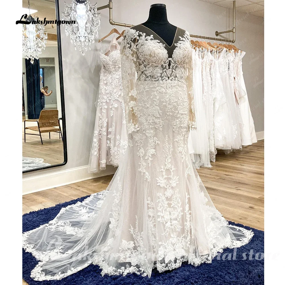 

Lakshmigown Plus Size Women Mermaid Wedding Dress V Neck Long Sleeves Ivory Lace Bridal Gown Chapel Train Bride Dress