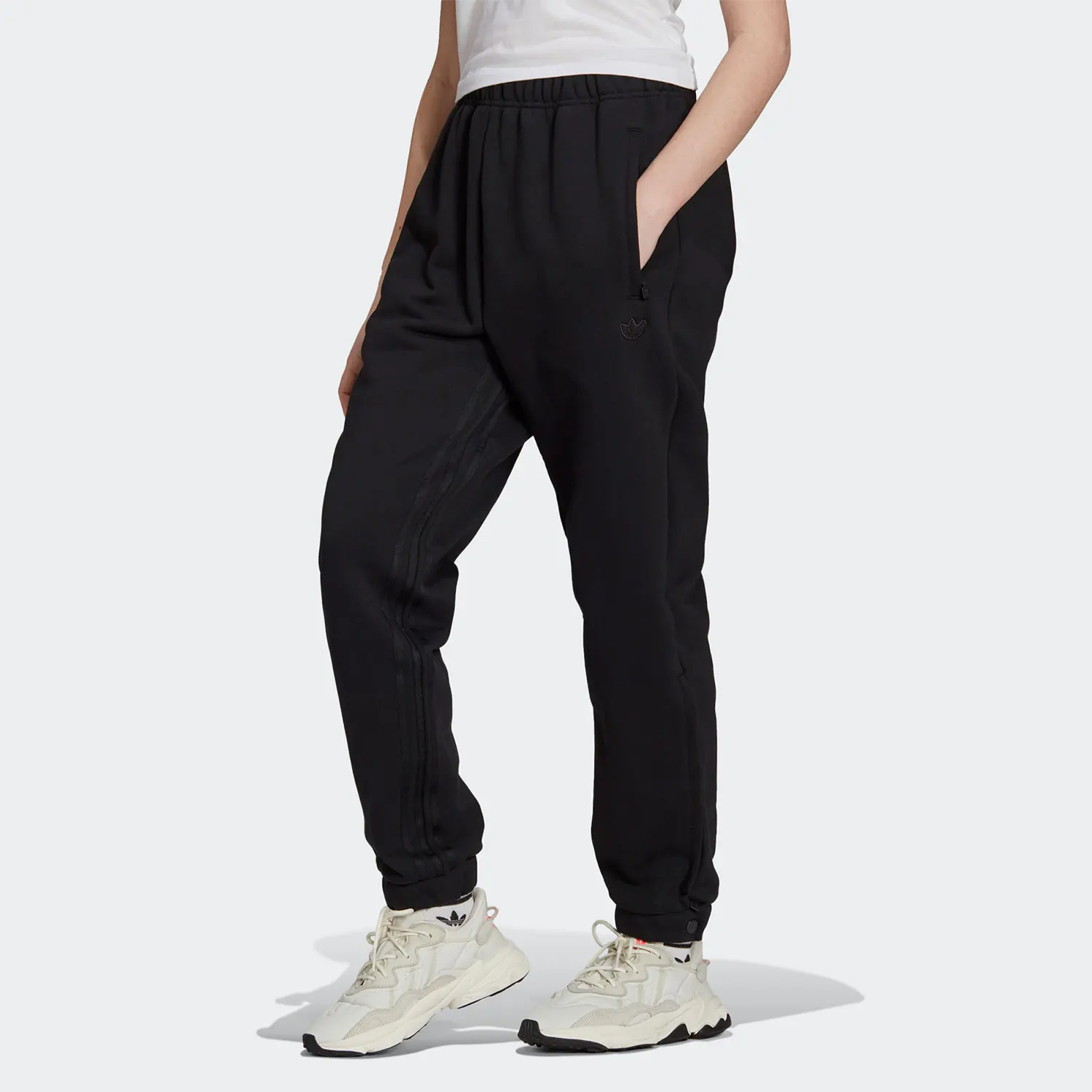 

Женские тренировочные брюки Adidas Originals Authentic Trefoil Logo New Season H22818