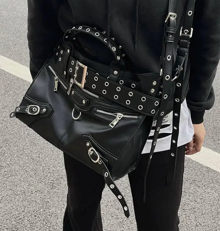 Bloom Rivet Black Tote Bag Women Y2k Grunge Vintage Large Capacity Crossbody Bags Ladies Moto Biker Designer Handbag