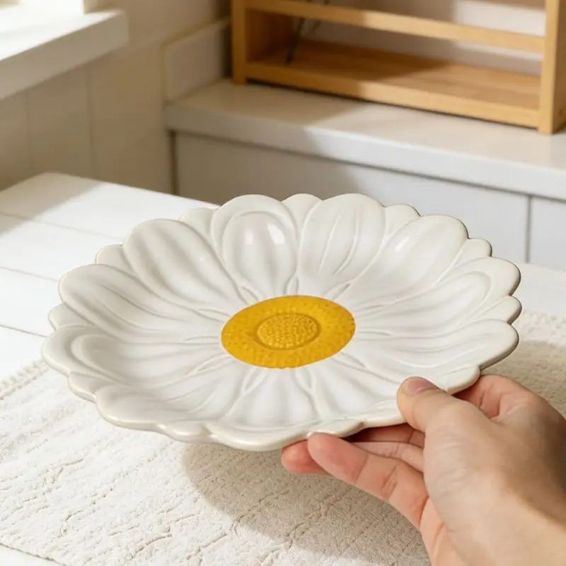 Ceramic Steak Plate White Chrysanthemum Breakfast and Dessert Plate Creative Lace-trimmed Main Course Fruit Salad Dish Tableware
