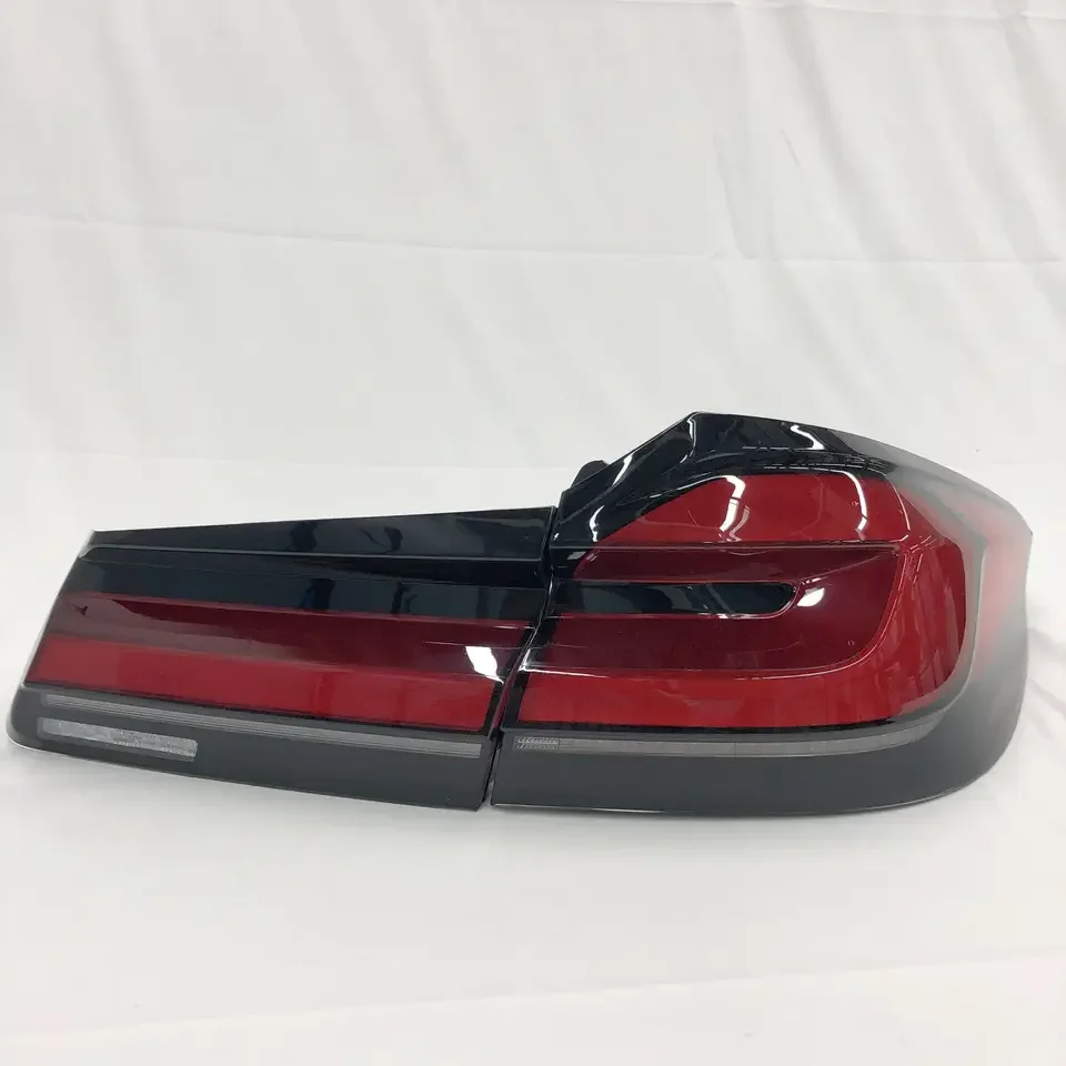 G30 الضوء الخلفي Assy 18-20 لسيارات BMW 5 Series G30 G38 أضواء خلفية تم تحديثها مع 21 مصابيح خلفية LED ستيريو ثلاثية الأبعاد