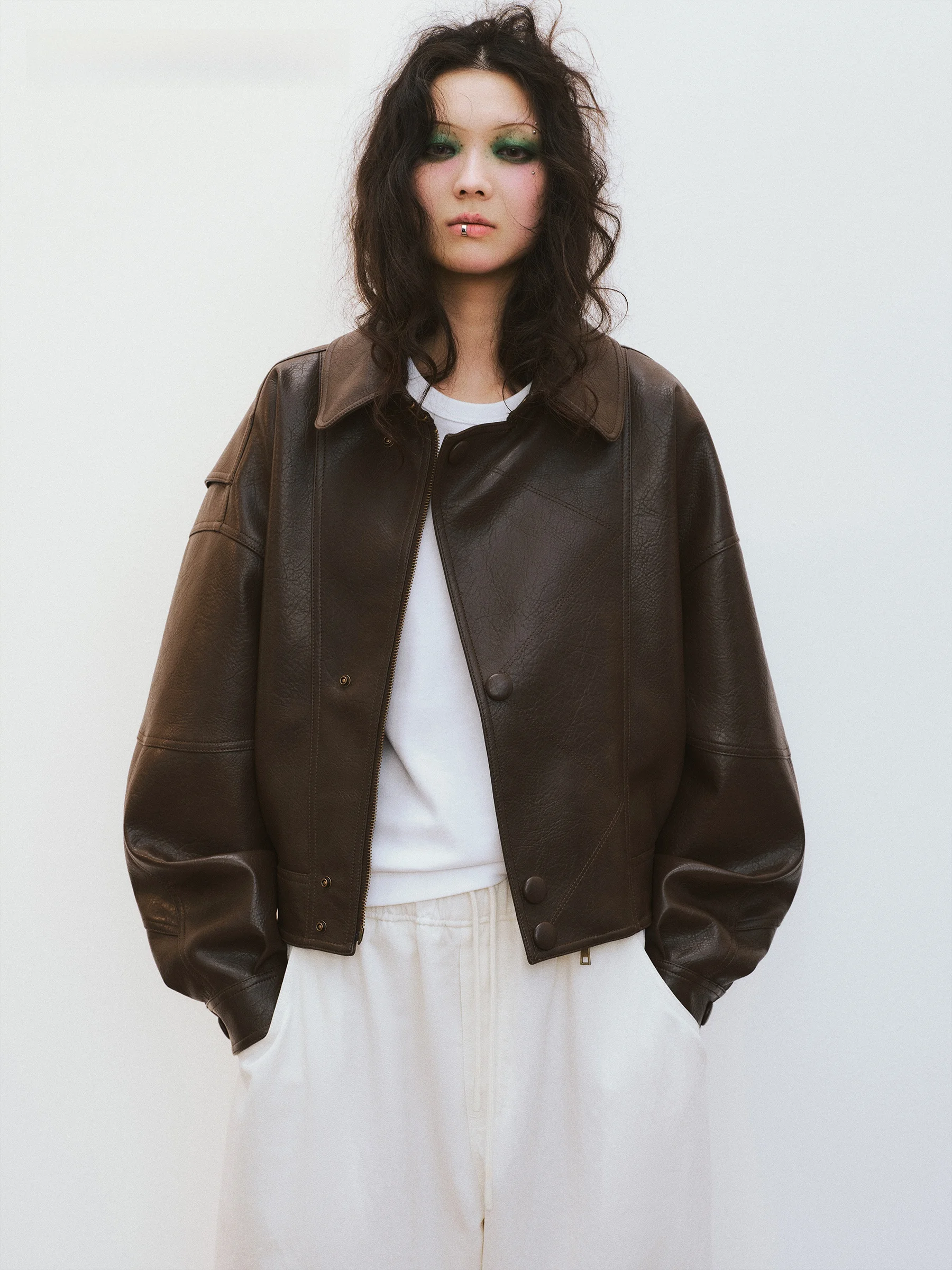 VERMO Modern Retro Short Soft Leather Jacket Waist Cinched Classic Silhouette Reformed Outerwear Women's Fashion Spring 2026