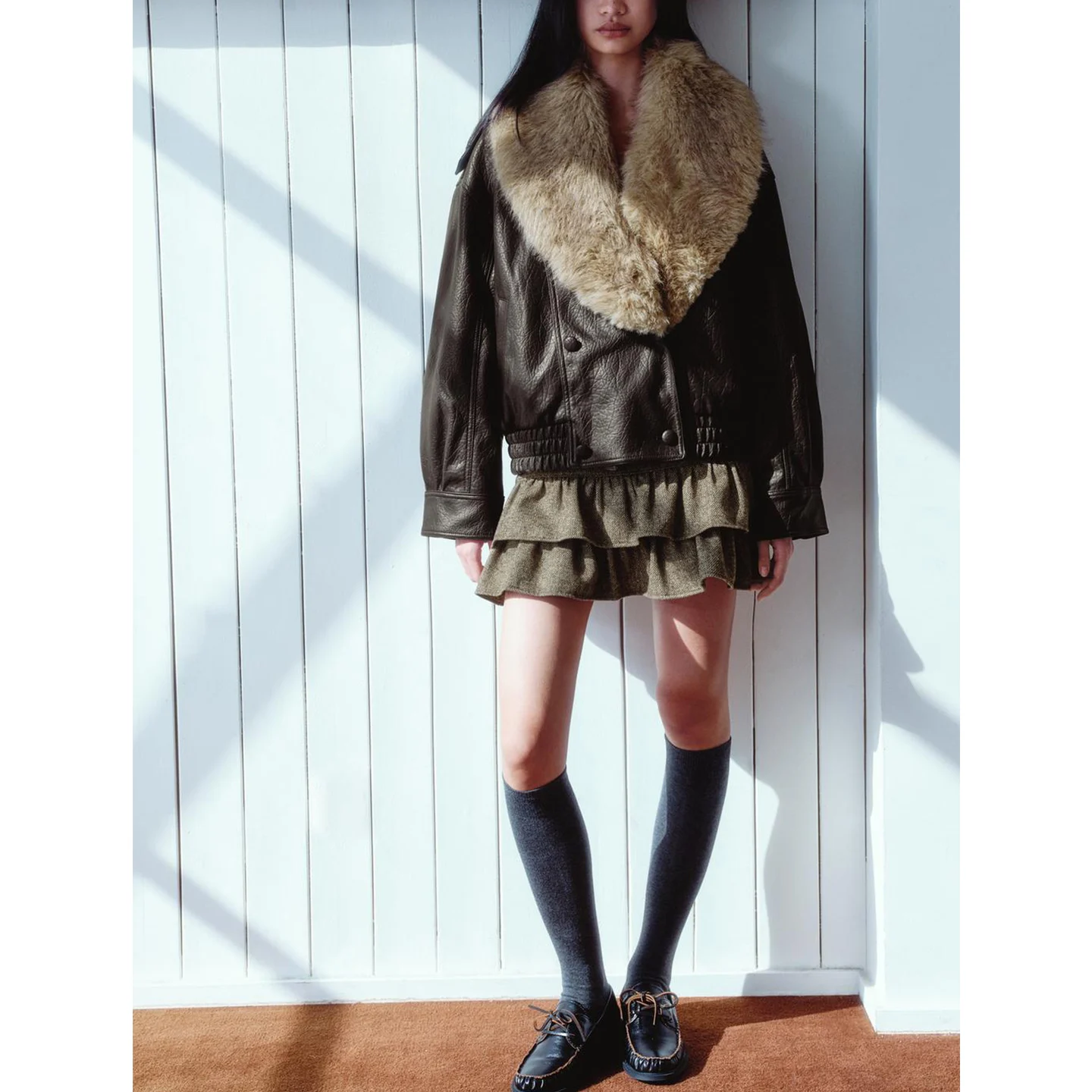 Inverno novo feminino couro do plutônio jaet longo sve gola destacável casaco solto ajuste europeu sle fibra de poliéster v-ne botão