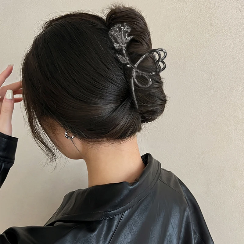 2023 Korean Fashion Y2K Rose Vintage Hair Claws Clips Women Metal Flowers Exquisite Elegant Girls Hair Accessories For Woman