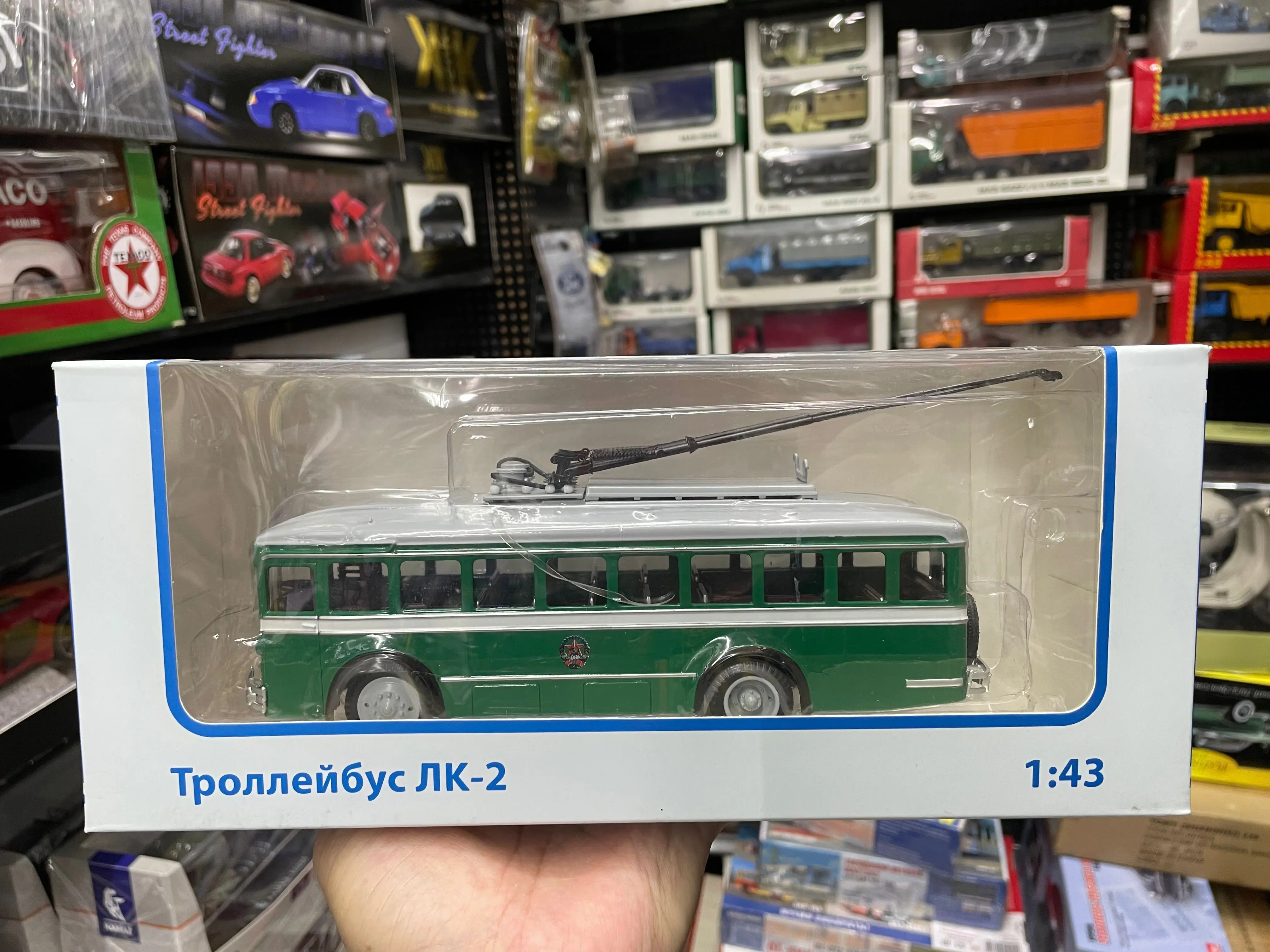 

6 Colors!! 1/43 Scale Die-Cast Model Bus New in Box