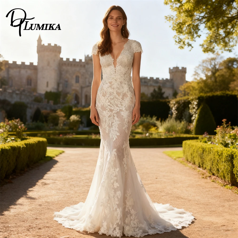Classic Mermaid Lace Wedding Dress for Women Short Sleeves V Neck Customized Womens Bride Dresses Made-to-Order