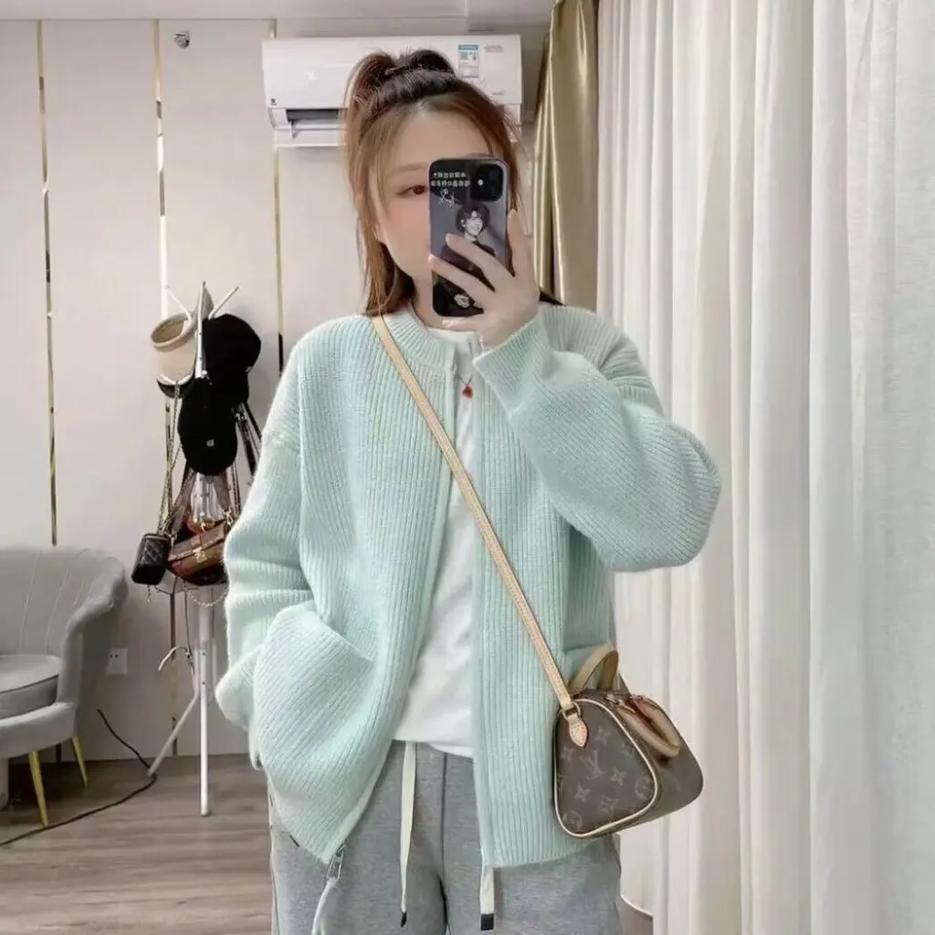 

Women's Knitted Cardigan Korean Style round Neck Slim Fit Pure Color Double Zipper Short Jacket for Autumn Winter Small People