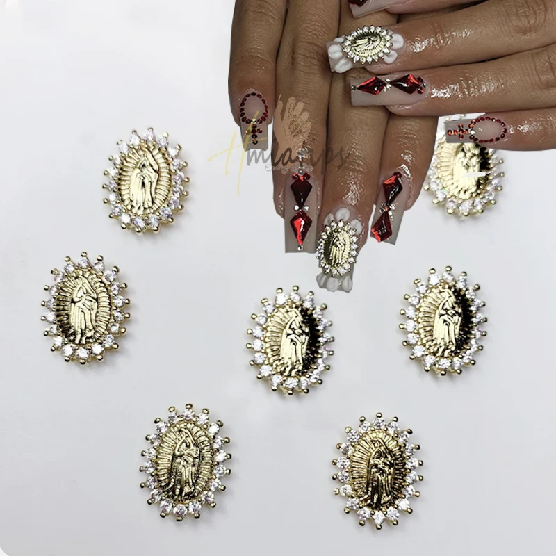 Ciondoli per unghie con diamanti 3D Vergine Maria Glitter Cristalli di zirconi di lusso Lega di metallo Unghie Gioielli Accessori per manicure Decorazione