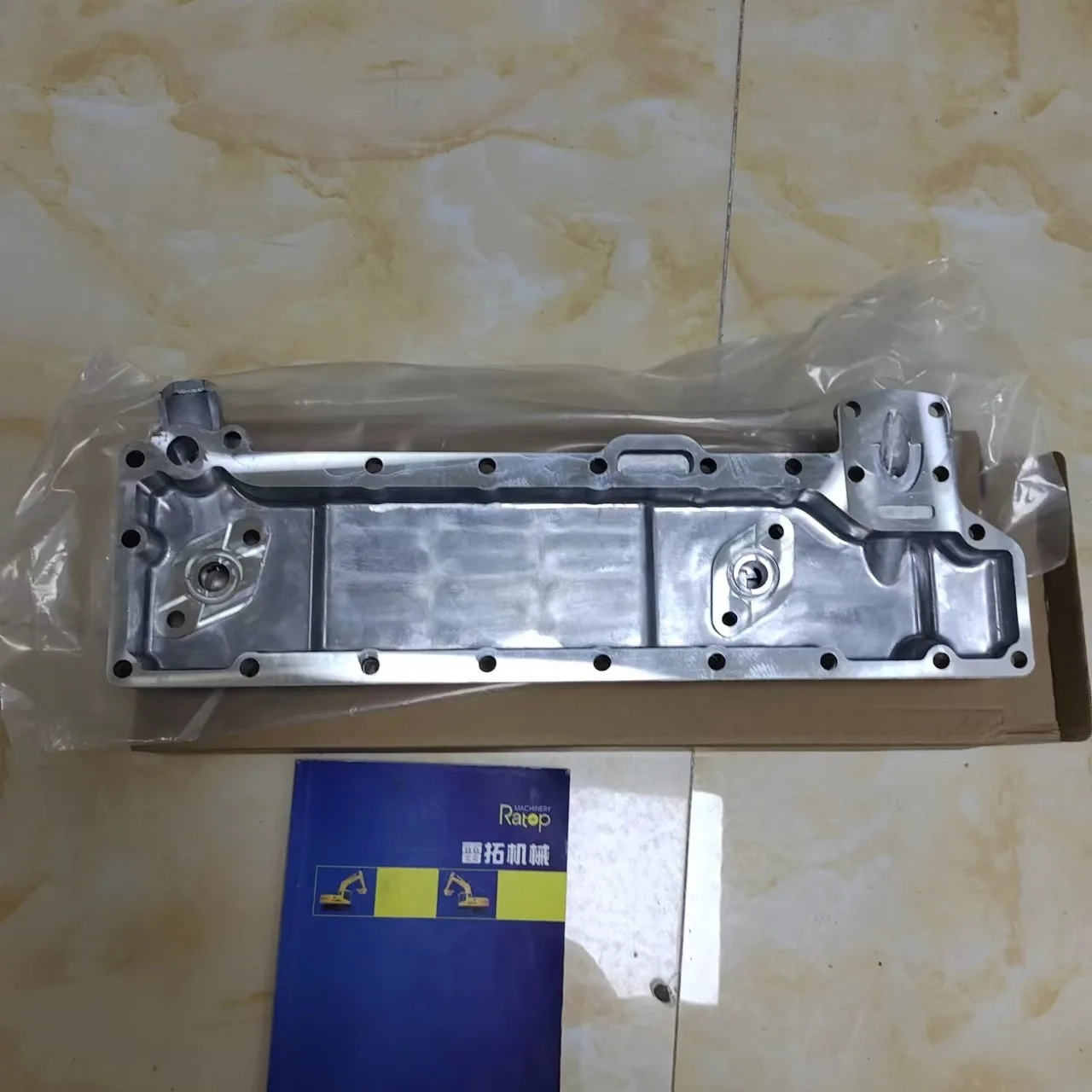 

Крышка масляного радиатора двигателя 8944496450 8-94449-6450 для EX100 EX120-5 4BG1