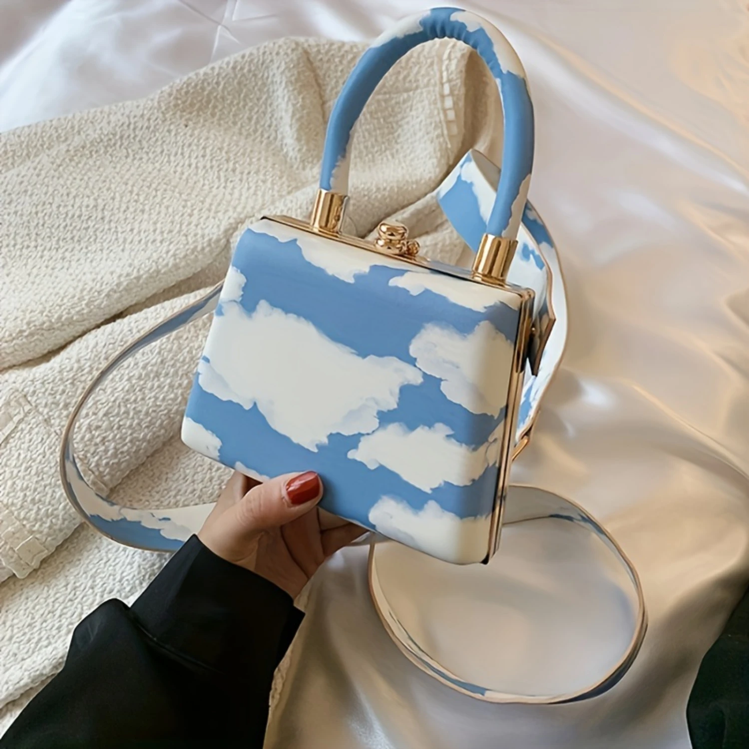 

Sky Cloud Pattern Crossbody Bag, Trendy Square Purse - Box Handbag for Women.