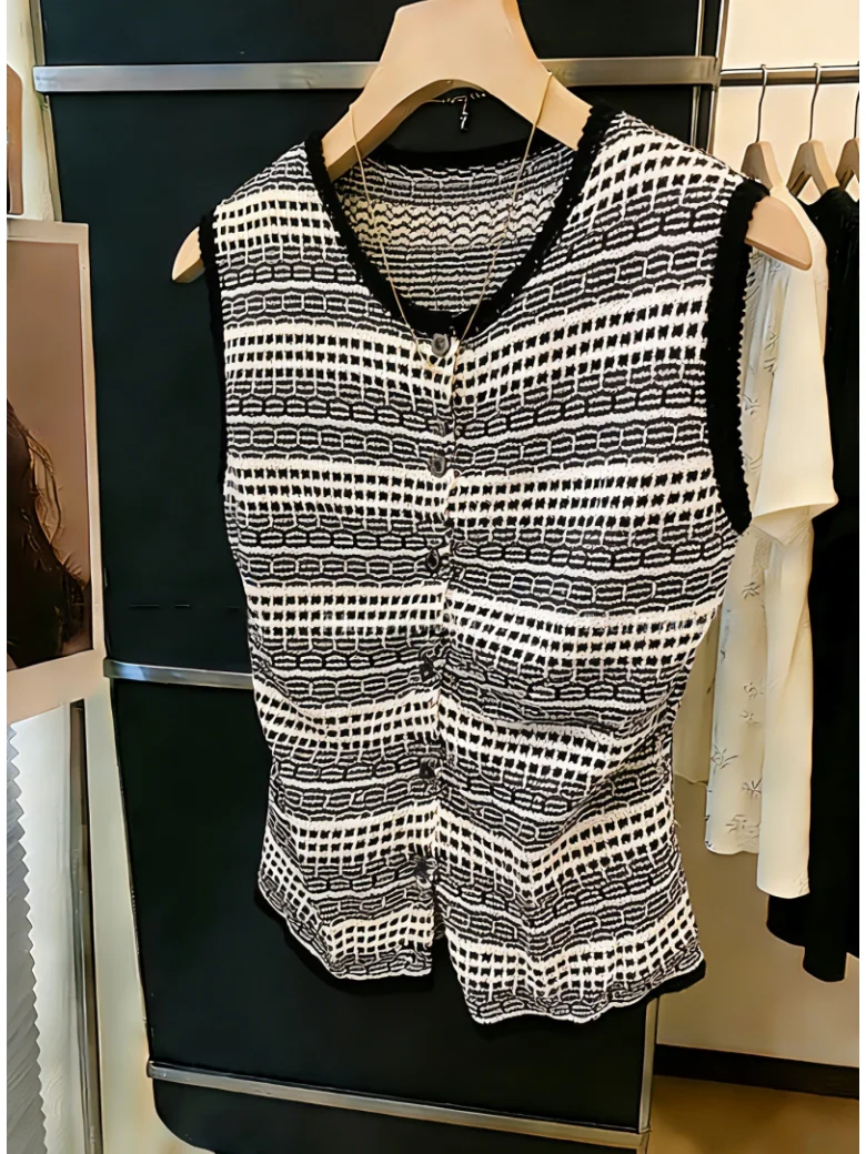 

Retro Hollow out Striped Sleeveless Knitted Vest Women's Summer New Design Versatile Top Korean Style Straight Cut Commute