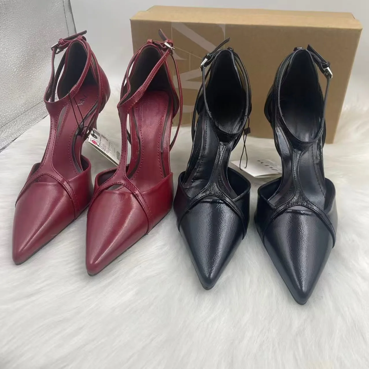 

Bloomsteps Low Heel Elegant Socialite High Heels Closed Toe Shallow Mouth Back Strap Single Shoes