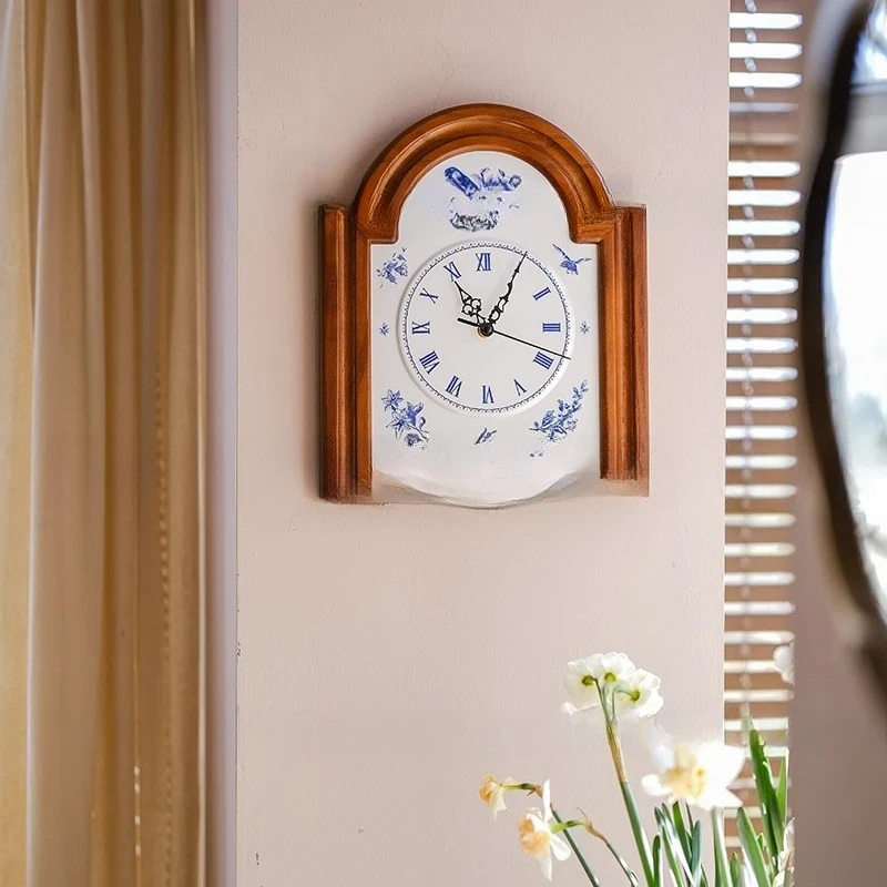 

Retro wall clock wall decoration retro medieval home living room bedroom study table clock hanging clock