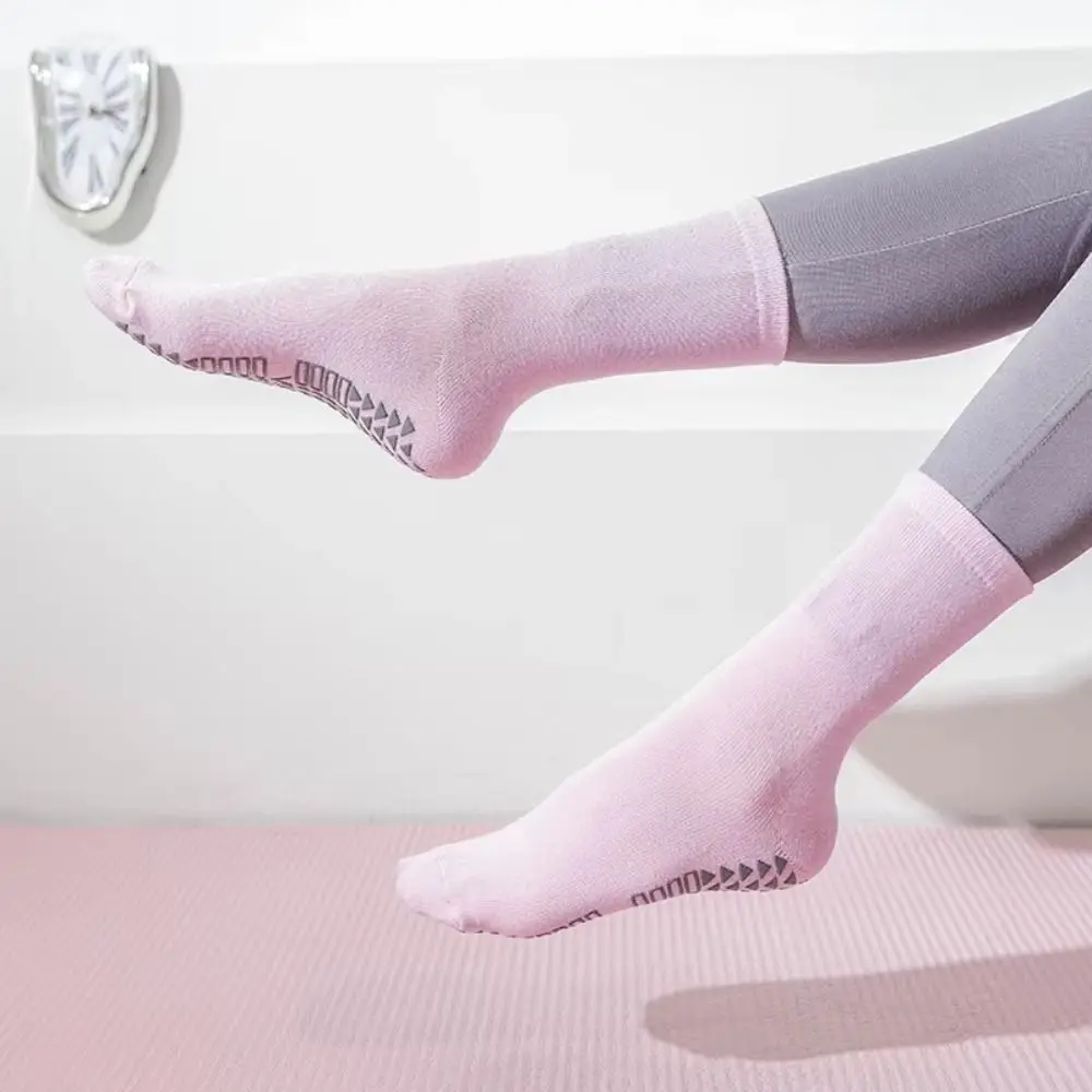 1 Pair Colorful Anti-slip Women Yoga Socks Middle Tube Quick-Dry Pilates Ballet Socks Breathable Elastic Yoga Fitness Socks Gym