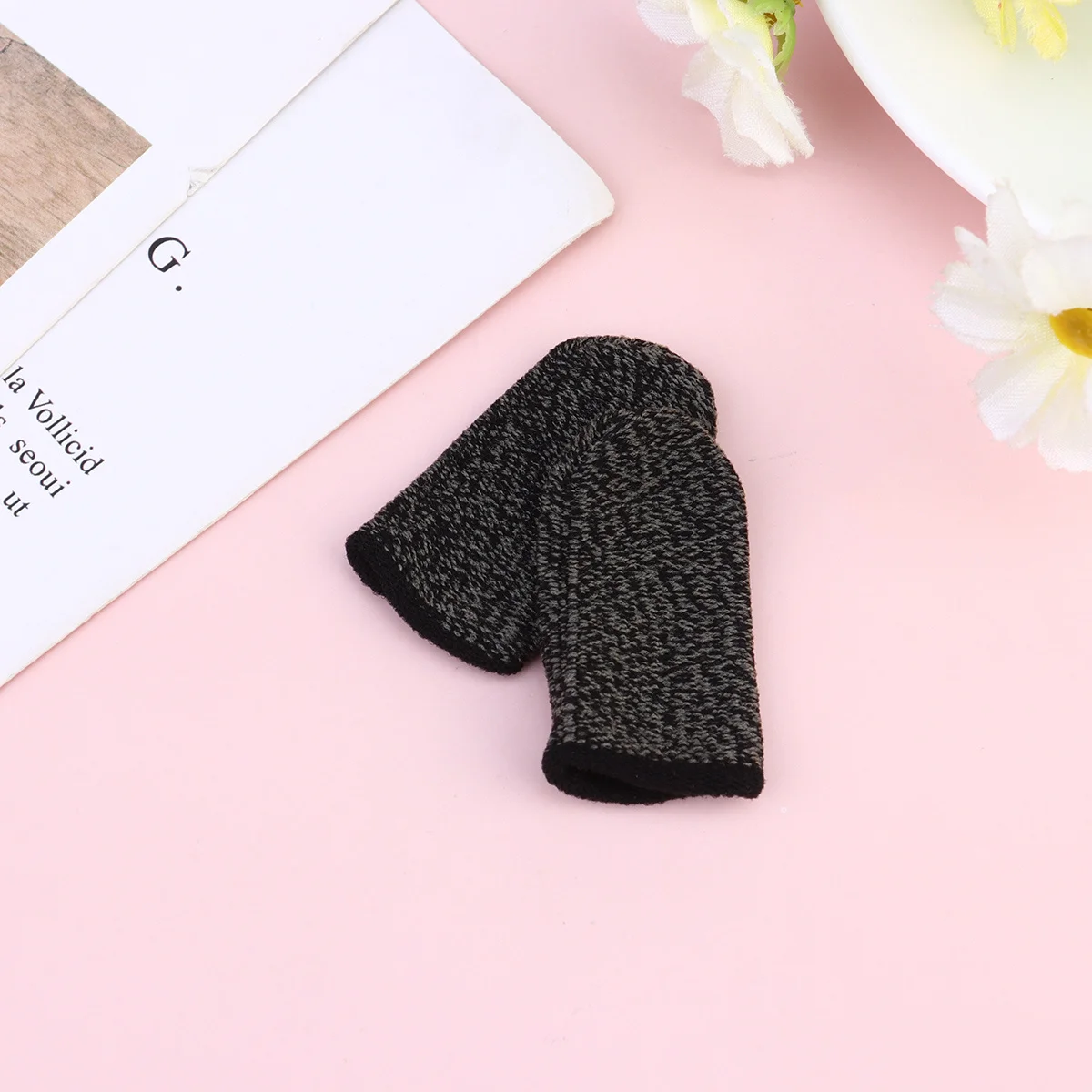 

10Pcs Anti-Sweat Touch Screen Finger Covers for Phone Game Breathable Conductive Fiber Thumb Sleeve Gaming Protector Black Edge