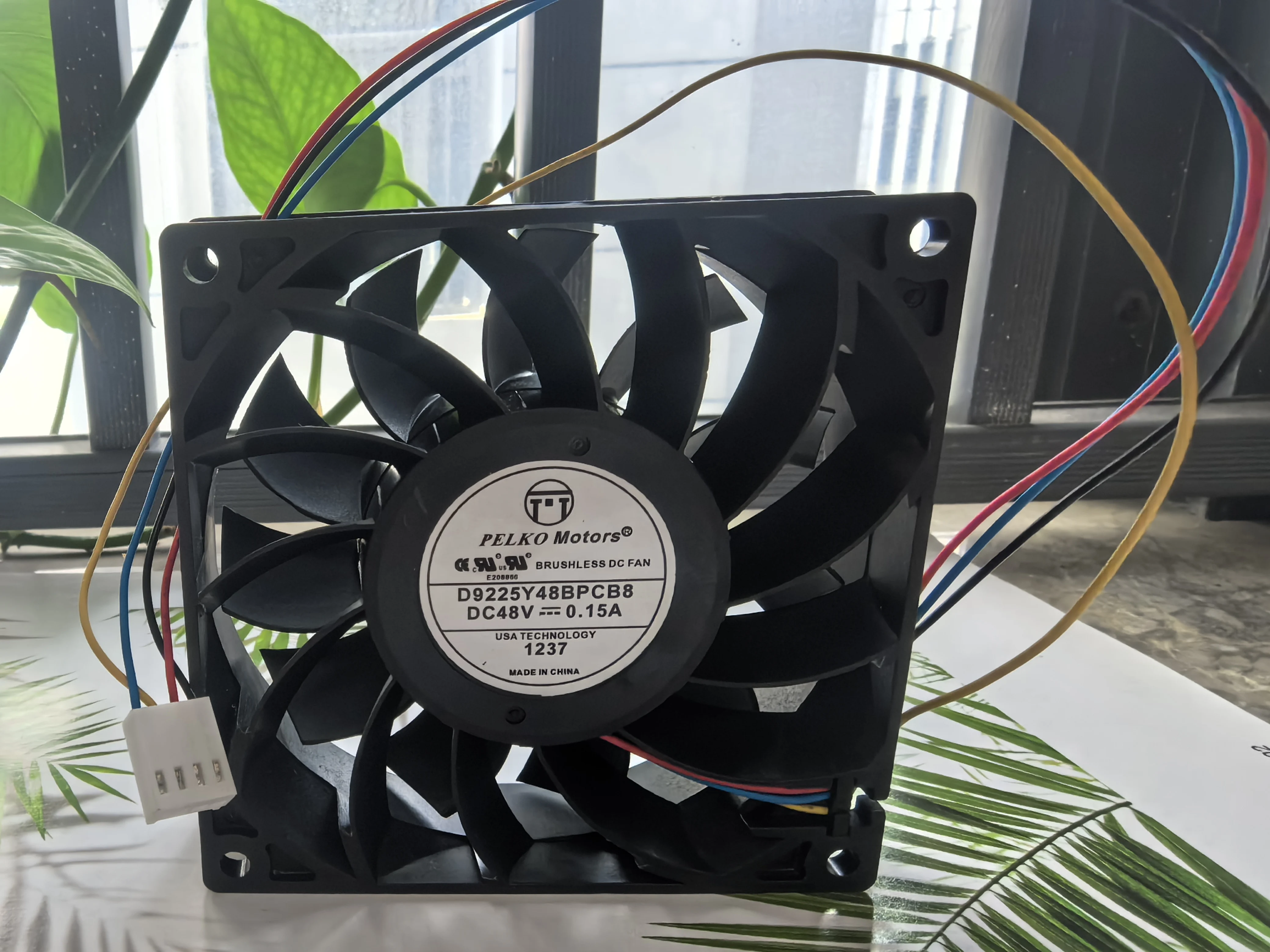 D9225Y48BPCB8  90*90mm  48V  0.15A Original Cooling fan, tested before shipment