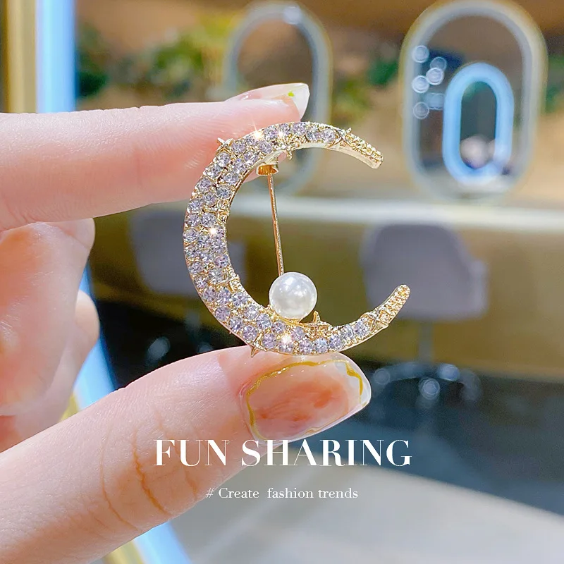 Brilliant Starlight Pearl Brooch High-end Women Full Diamond Moon Pin Fixed Clothing Anti-exposure Exquisite Brooch Collar Pin