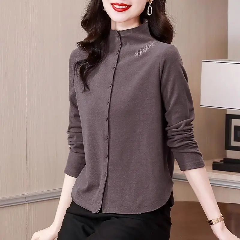 

Немецкая бархатная рубашка с матовым получерепаховым воротником для женщин, осенне-зимняя новая стильная короткая куртка, топ с вышивкой в стиле ретро