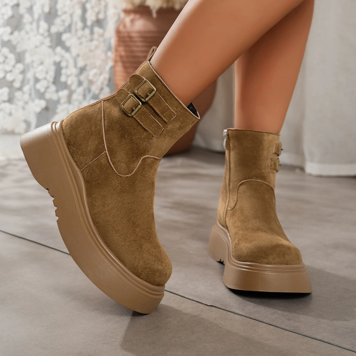 2026 New Solid Color Retro Metal Buckle Thick-soled Ankle Boots Women's Spring and Autumn Plus Size Heightening Ankle Boots