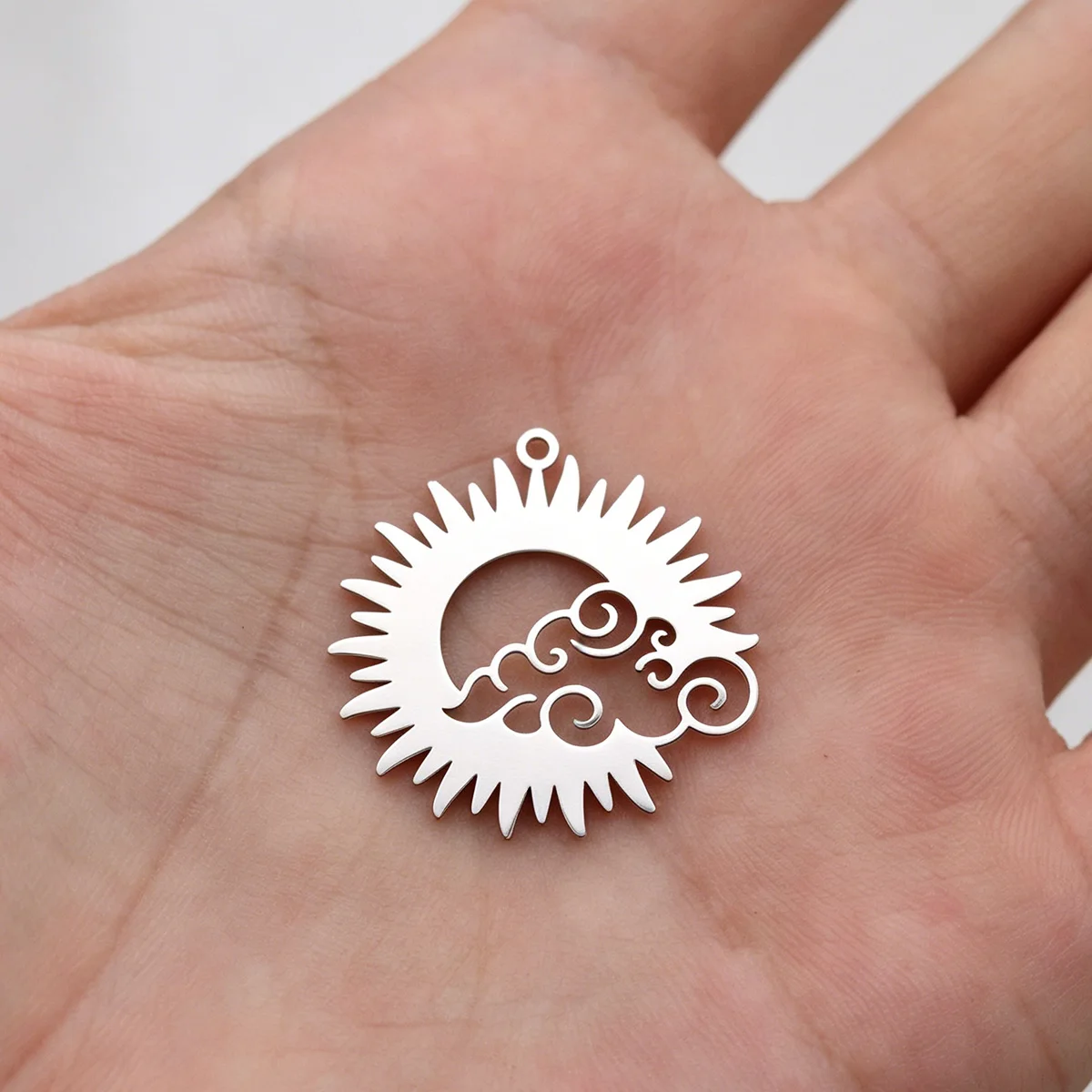 3pcs Stainless Steel Minimalist Hollow Sun Cloud Charms Pendant for Bracelets Keychain Simple Oriental Necklace DIY Supplies