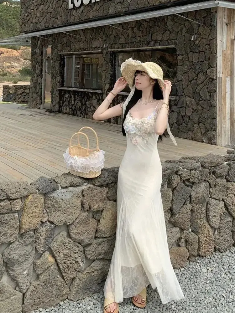 Nuovo design estivo dimagrante in stile francese Senso Fiore di tulle Elegante abito a coda di pesce in pizzo