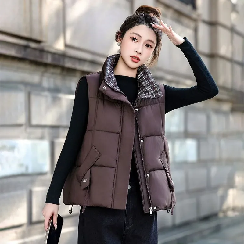 Autumn‑Winter Sleeveless Vest Women Stand‑collar Zip‑up Closure Plaid Inner Lining Drawstring Hem Loose Quilted Short Waistcoat
