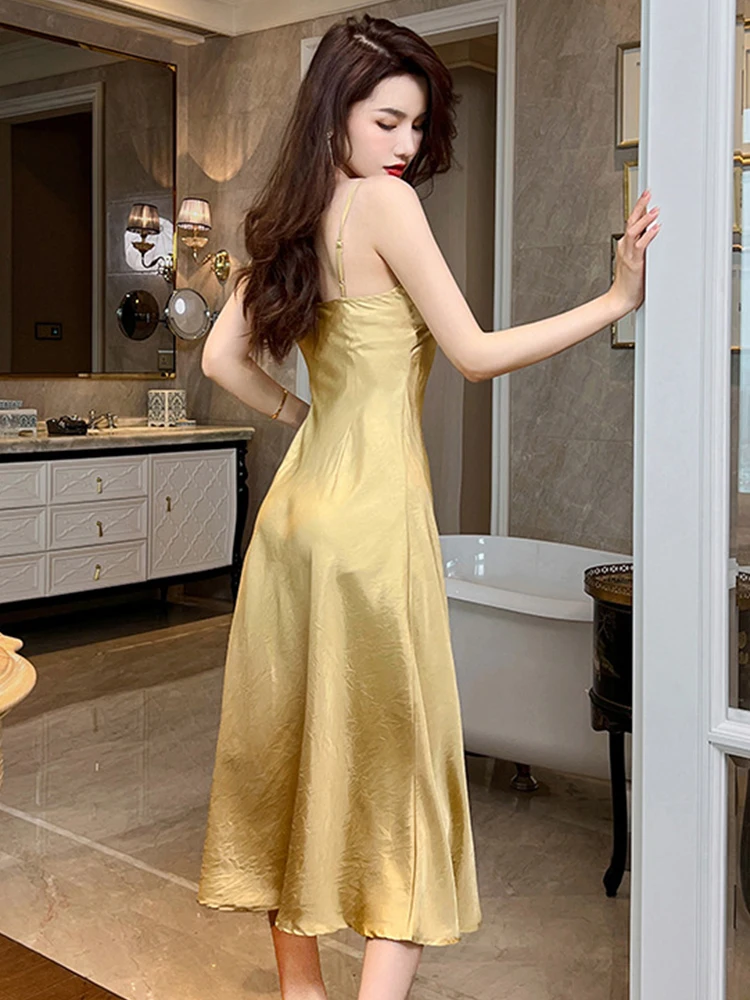 Satin Elegant WomenDress Chic Sparkly Gold Camisole Backless Maxi Party Gown High Quality Robe Femme Vestidos Sexy Mujer Summer