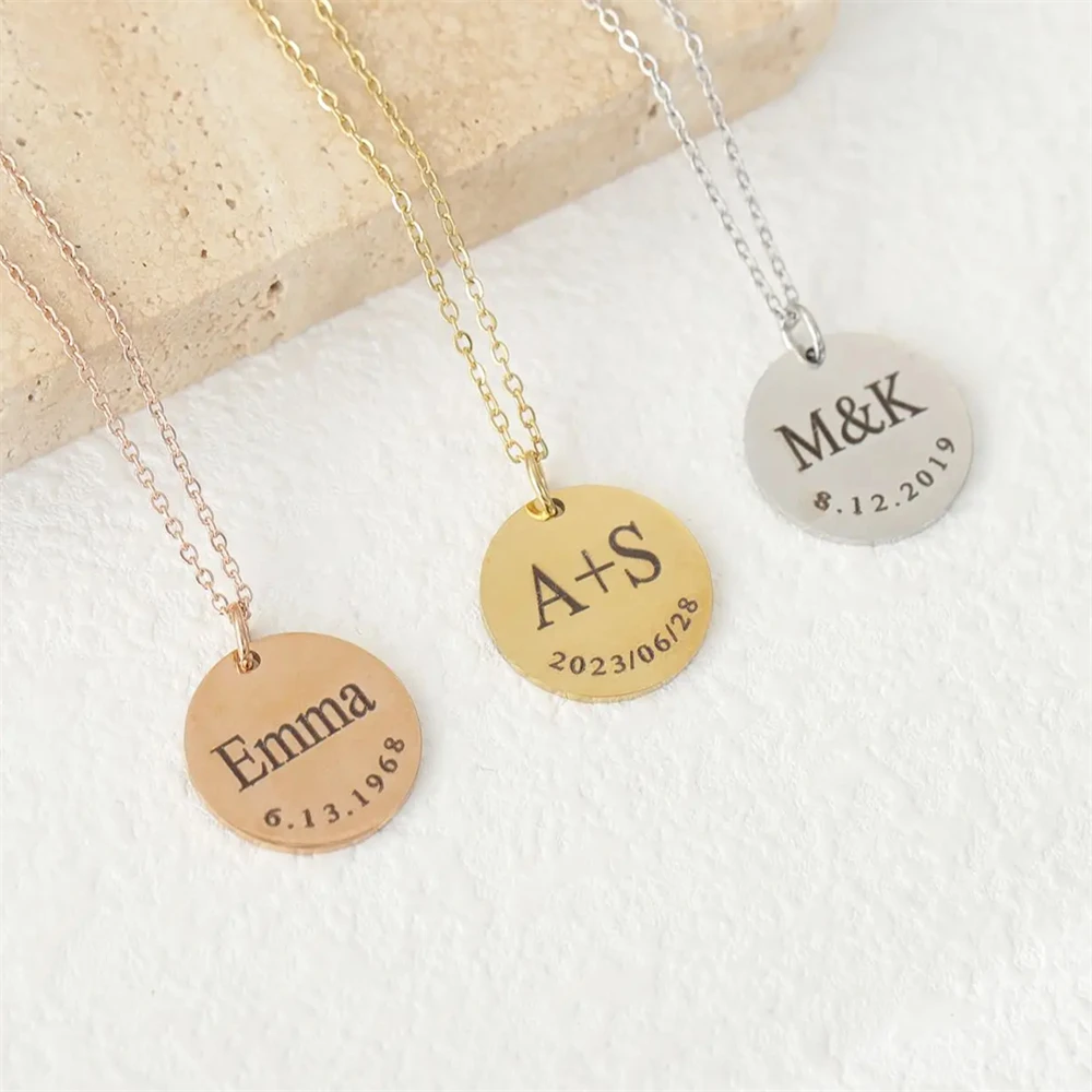 

Couple Initial Letter Necklace Engraved Date Pendant Personalized Name Disc Customized Name Chain Valentine's Day Gift For Man