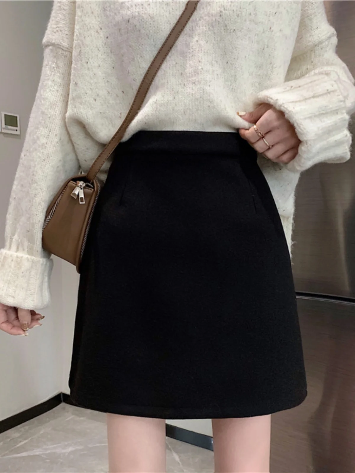 High Waist Woolen  Skirt Women's A-Line Short Skirt Slimming Hip Covering Autumn New Style Pure Color Professional Skirt
