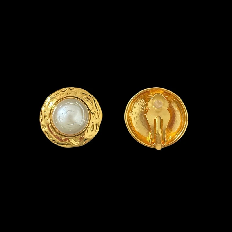 

Vintage Classic Designer Brand Pearl Round Elegant Earrings Ear Clip Women Europe America Jewelry